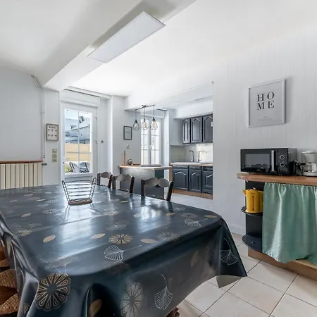 L'escalier Rouge - Maison Renovee Avec Cour * Luc-sur-Mer