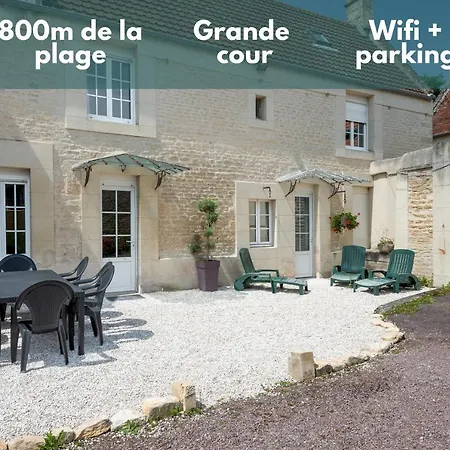 Vakantiehuis L'escalier Rouge - Maison Renovee Avec Cour *