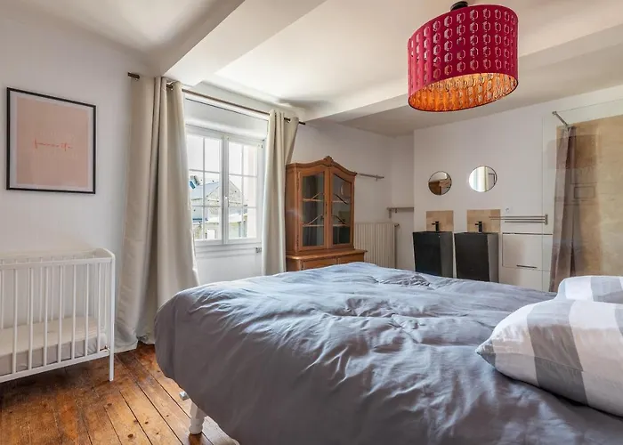 L'escalier Rouge - Maison Renovee Avec Cour Holiday home Luc-sur-Mer